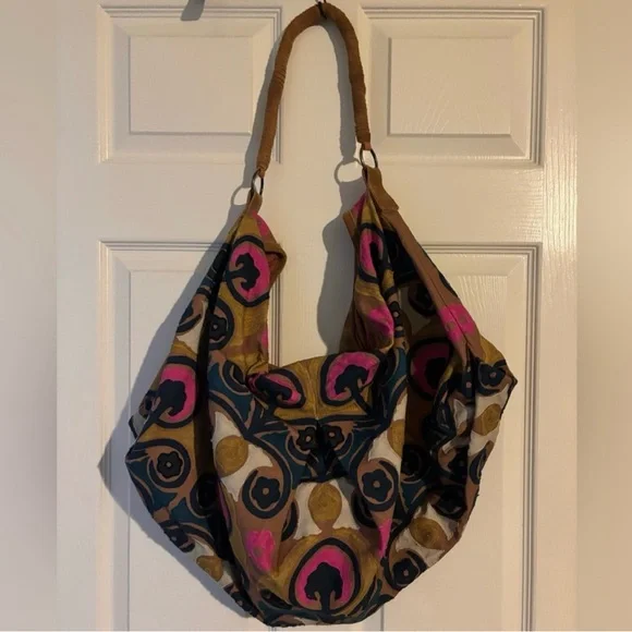 NWT FREE PEOPLE Hypnotized
Slouchy Tote - Picture 5 of 7